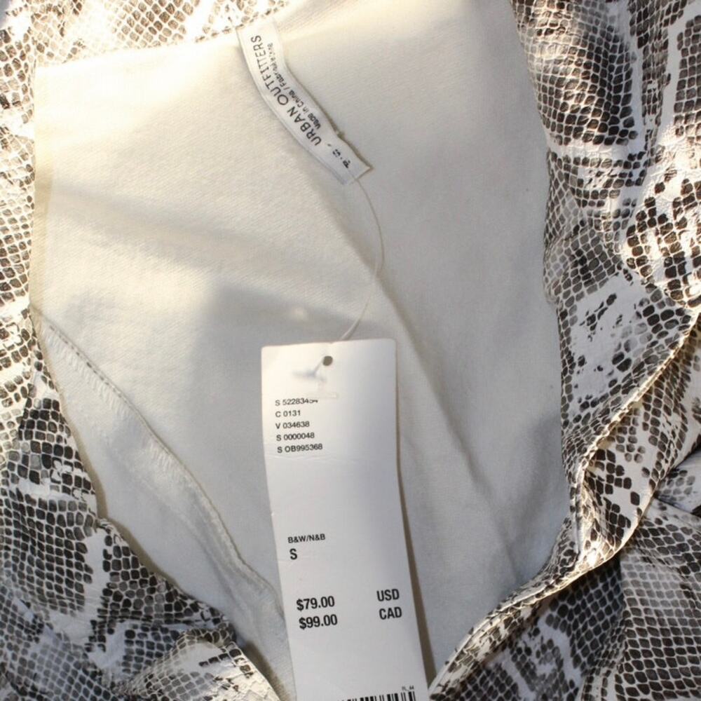 Urban Outfitters Viper Print Romper | Black & White | Vegan Leather  S | NWT | - Picture 4 of 8